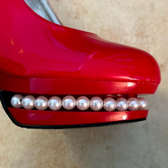 Red Kiss Footwear Pearl Red Platform Heels size 10 - Picture 7 of 9